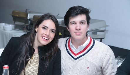  Elizabeth González y Pedro Martínez.