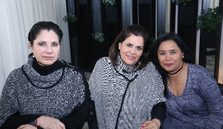  Rigel Salazar, Ada Montemayor y Cristina Alanis.