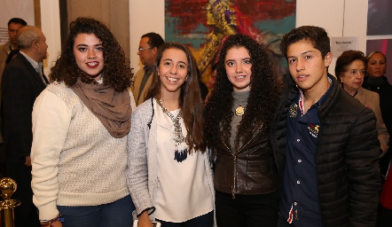  Rebeca de la Torre, Sofía Espinosa, Alejandra de la Torre y Fernando Caballero.