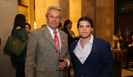  Manuel Labastida y Ricardo de la Torre.