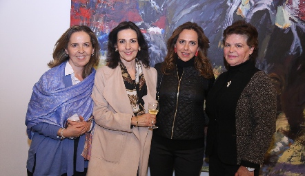  Olga, Cecilia y Emma de la Torre con Pilar Labastida.
