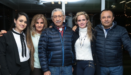  Maribel, Martha Elena, Fernando, Paty y Fernando Díaz de León.