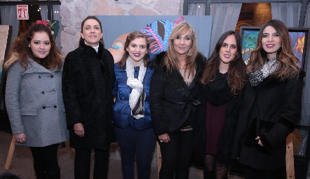  Claudia Antunes junto a sus alumnas, Gabriela Romano, Liliana González, Andrea González, Cristina Córdova y Ana Sofía Muñiz.