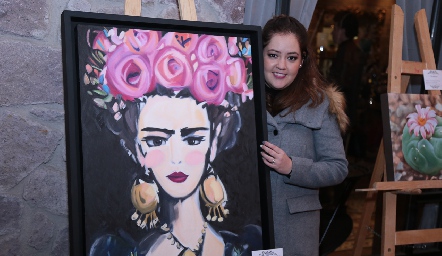  Gabriela Romano con su obra Folkórico Frida.