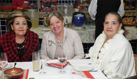  Lula de Ortega, Tere y Josefina Alcalde.