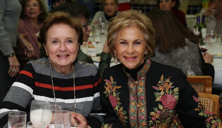  Cristina Peña y Gloria Estrada.