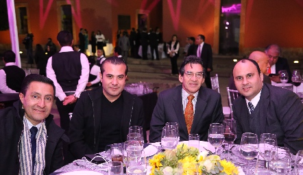  Salvador Aguilera, Omar Escamilla, Ricardo del Muro y Benjamín González.