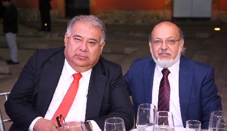 Máximo Hernández y Miguel Ángel de Alba.