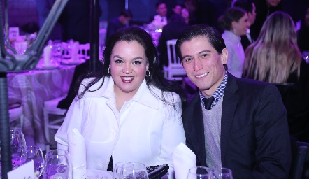  Nora Villarreal y Luis Fer Arredondo.