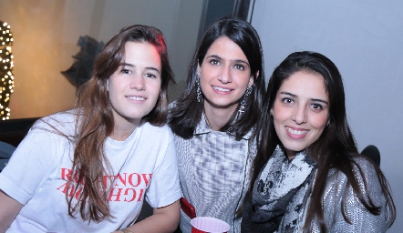 Montse Barral, Mónica Medlich y Mariana Labarthe.