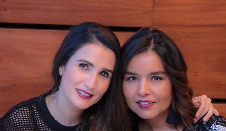  Lourdes Orozco y Lorena Torres.