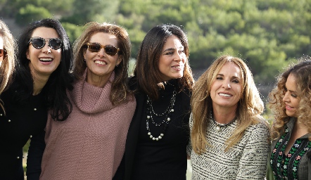  Liliana Meza, Inés Castañón, Maribel Lozano, Lupita Pereda y Gaby Serment.