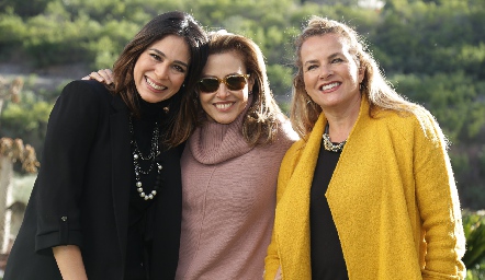  Maribel Lozano, Inés Castañón y Patricia del Bosque.
