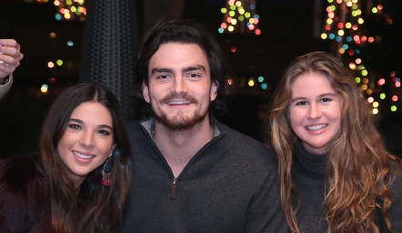  Ale Díaz, Jorge Manzur e Inés García.