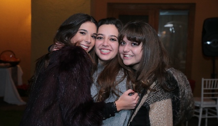  Ale Díaz, Maru Torres y Naela Saenz.