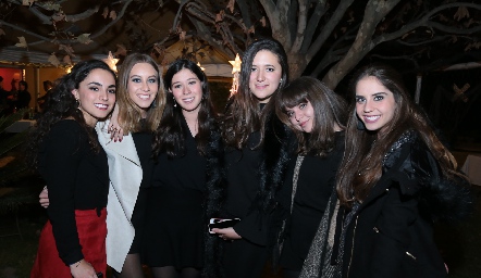  María, María José, Montse, Ana Paula, Naela y Pía.