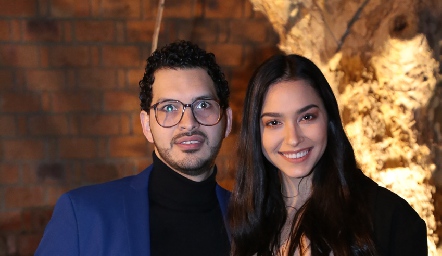  Chino Linares y Fabiola Peniche.