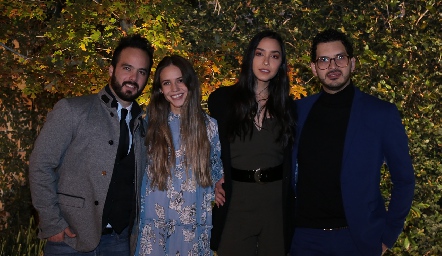  Frankie Gutiérrez, Marifer Ramírez, Fabiola Peniche y Chino Linares.