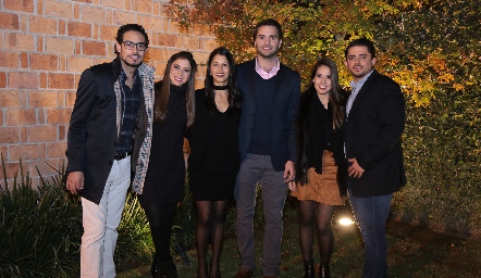  Victorio Ortiz, Andrea Zúñiga, Lucía González, Ricardo Espinosa, Cristy Kasis y Manuel Mora.