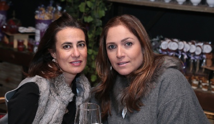  Ana Pau Gutiérrez y Claudia Altamirano.