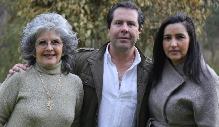  Mercedes Mancilla, Ramón Sandoval y Mónica González.