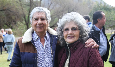  Ramón y Mercedes Sandoval.