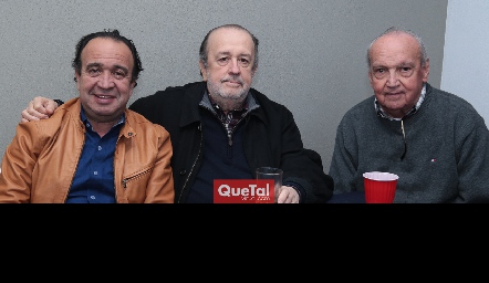  Jaime y Evaristo Lafuente con Carlos González.
