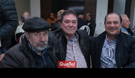  Luis López, Jorge y Héctor Valle.