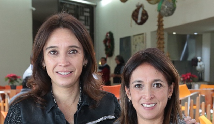  Beatriz y Odile Sánchez, Úrsula y Annia Werge.