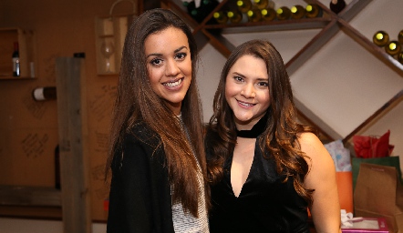  Pía González y Alejandra Gastelum.
