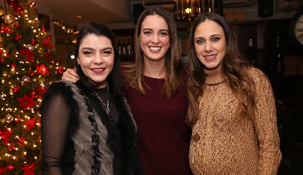  Ruth Martínez, Ana Paola Fernández y Begoña Del Valle.