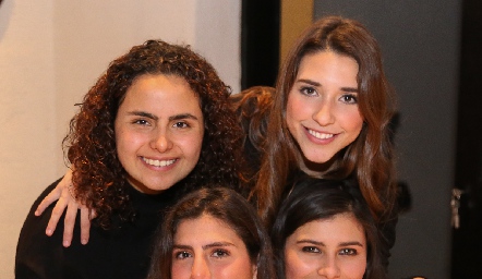  Renata Autrique, Nuria Minondo, Camila Villarreal y Sofi Díaz.