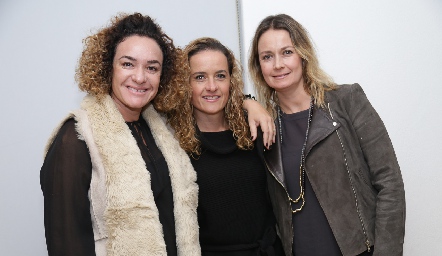  Julieta Morales, Fernanda García y Gaby Artolózaga.