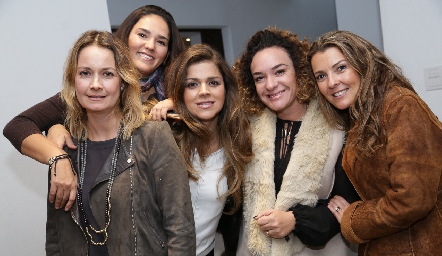  Gaby Artolózaga, Ana Paula Valdés, Yezmín Sarquis, Julieta Morales y Verónica Subirana.
