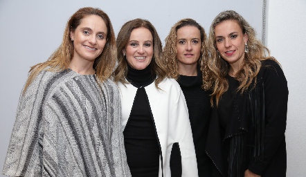  Viviana Navarro, Romina Madrazo, Fernanda García y Mónica Torres.