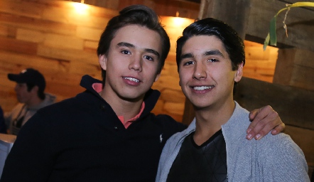  Oscar Ruiz y Miguel Tobías.