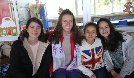  Lorena, Mariana, Paulina y Lorenza.