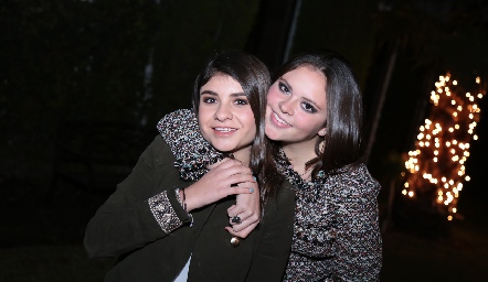  Regina Estrada y Marcela Iturriaga.