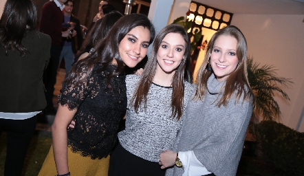  Pamela Michel, Ale Morales y Alejandra Álvarez.