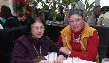  Irma Torres y Nunilla Oliveros.