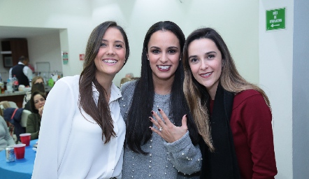  Cristina Rivero, Natalia y Mónica Zárate.