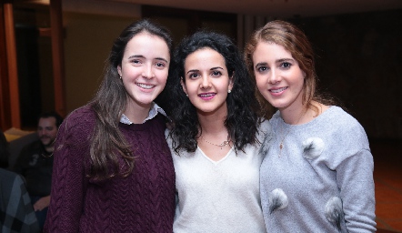  María Cueli, Yolanda Aguillón y Pily Castañón.