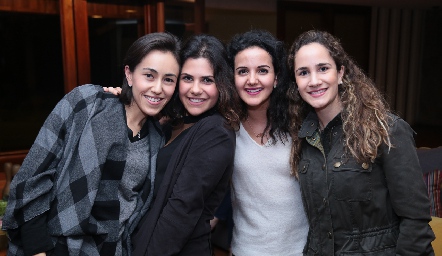  Midori Barral, Valeria Siller, Yolanda Aguillón y María Cueli.