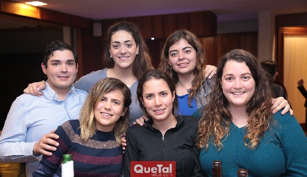  Gunter Stahl, Scarlet Garelli, María José Motilla, Maité Autrique, Sofía García y Sofía González.