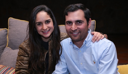  Claudia Villasana y Oliver Sánchez.