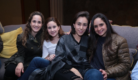 Dany Mina, María José Barrera, Midori Barral y Claudia Villasana.