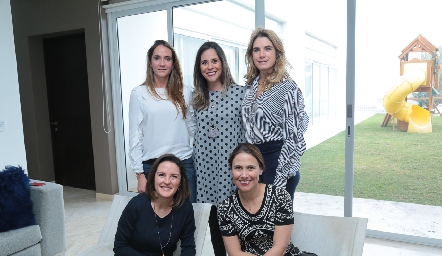  Jimena Ibarra, Ceci Padrón, Lorena Ibarra, Marifer Ramírez Abella y Prisca Navia.