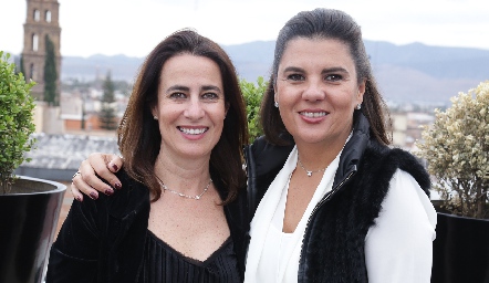  Ana Paula Gutiérrez y Montserrat Abella.