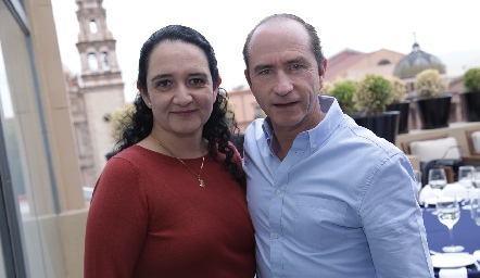  Cecilia Hernández y Rodak Palau.