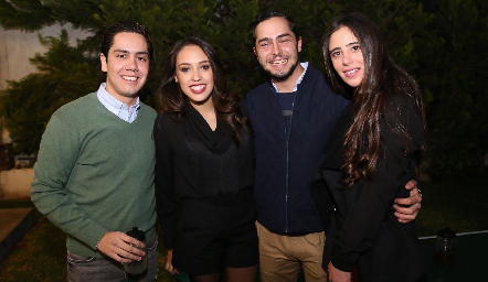  José Miguel Muñoz, Paola Ascanio, Santiago Maza y Regina Navarro.